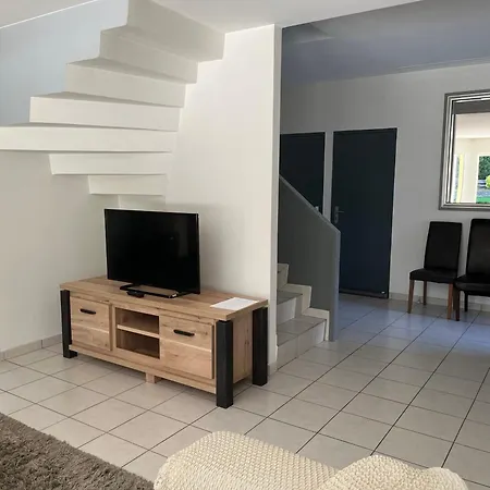Eden Parc 2 Villa *