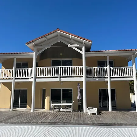 Eden Parc 2 Villa *